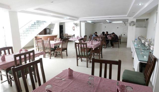 Отель Shivanta Residency Ришикеш Экстерьер фото